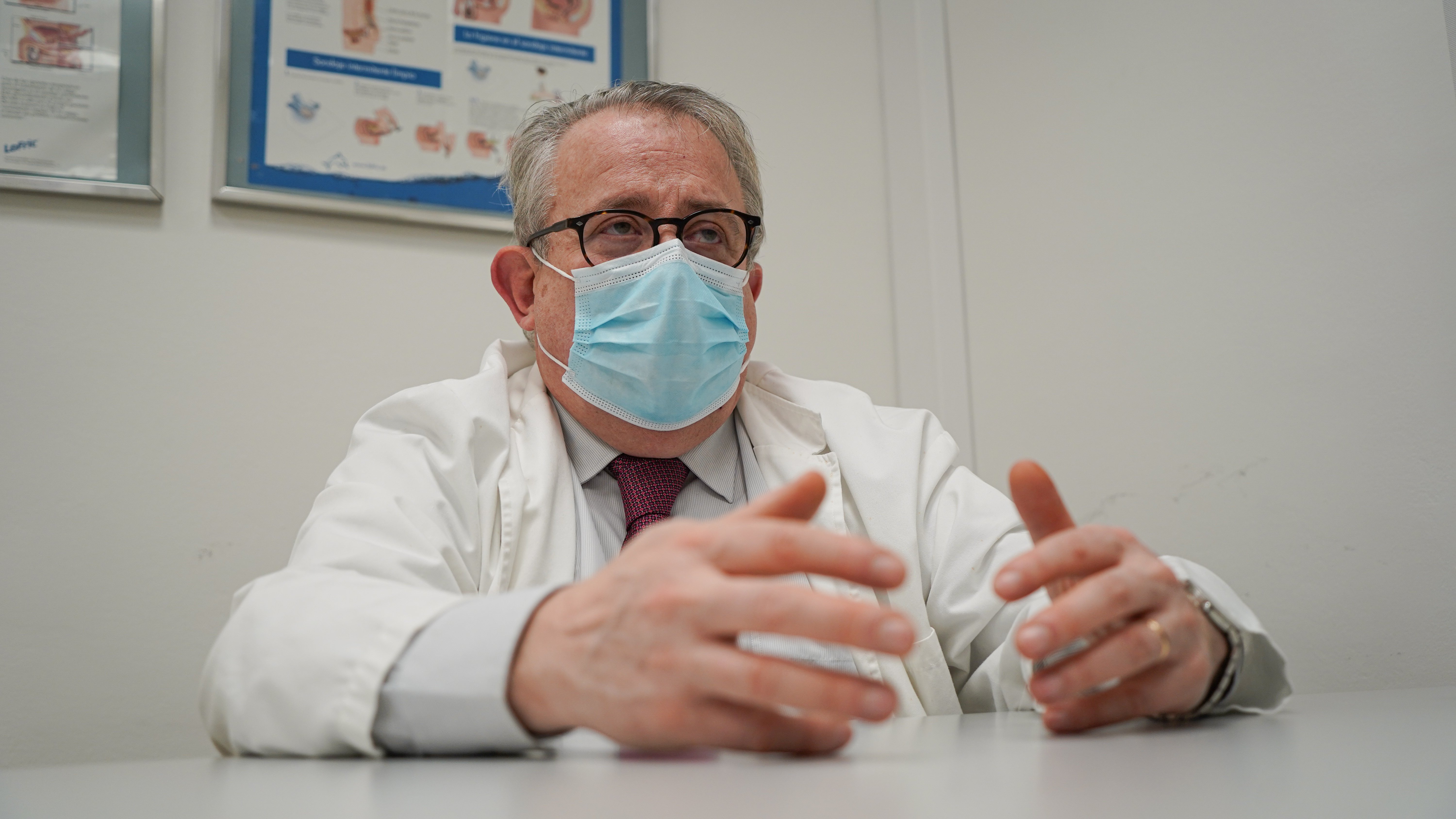 Jaume Padrós: "En España, tenemos un sistema de cartón piedra para formar médicos"