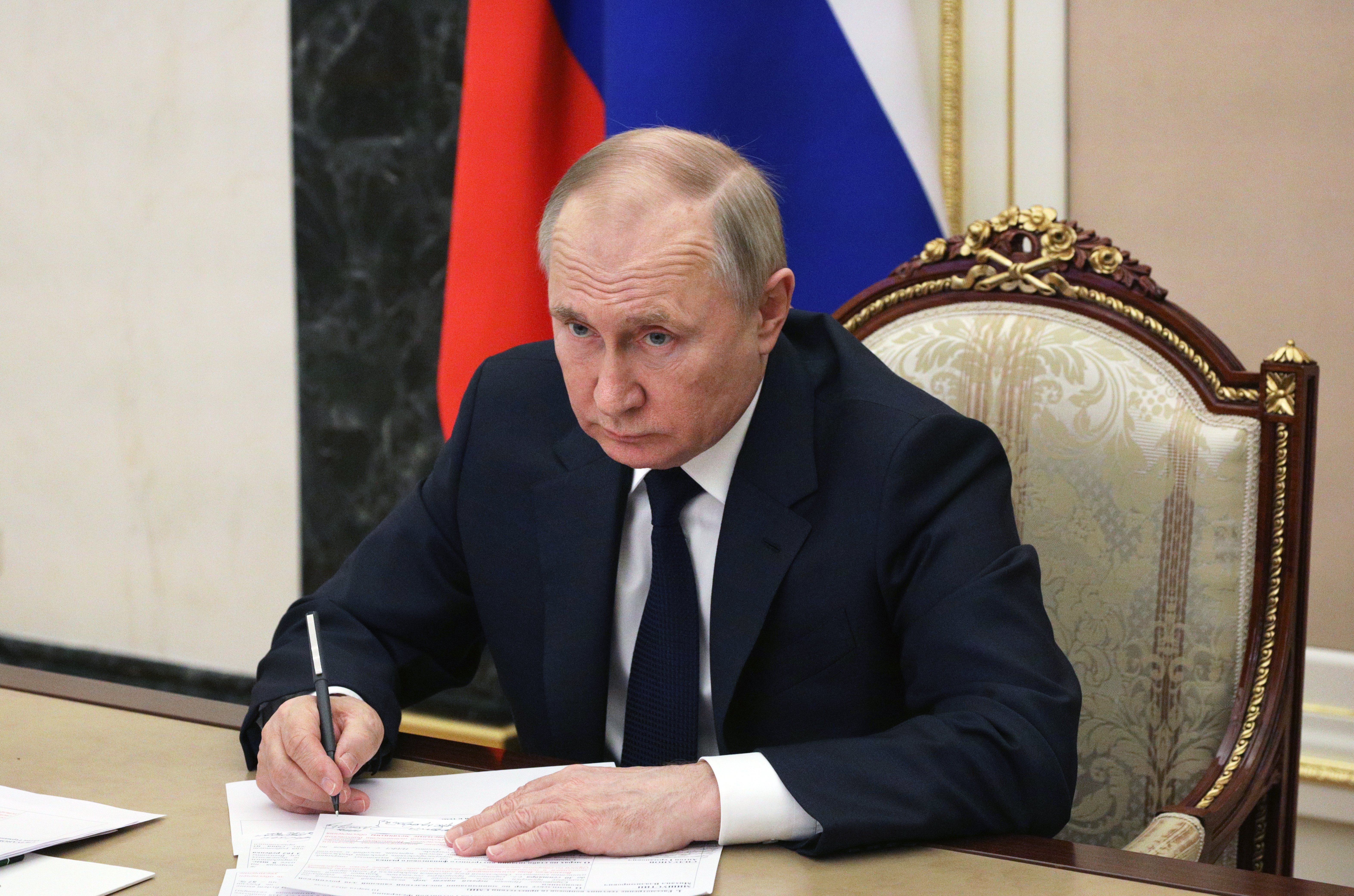 Malestar en el Kremlin: Putin purga a dos altos cargos de la inteligencia rusa