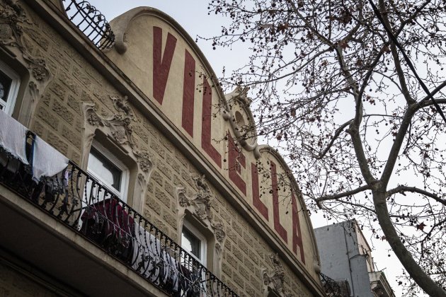 El antiguo teatro Vilella que será el nuevo museo de baldosa hidraulica - Montse Giralt