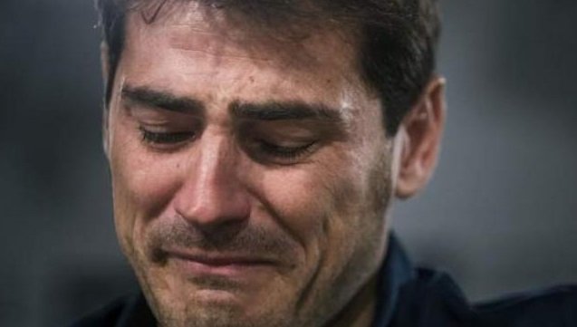 iker casillas llora