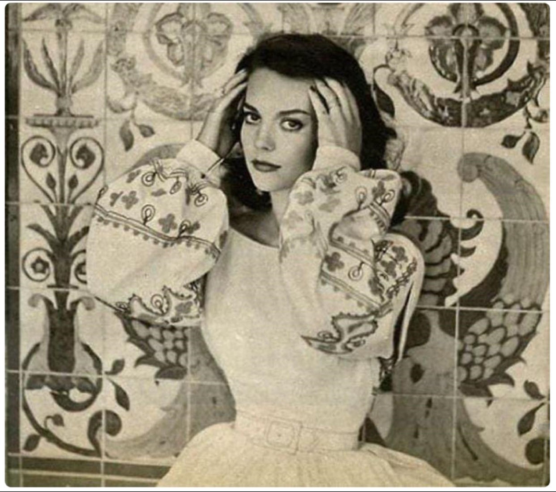 ¿Por qué Natalie Wood lucía vestidos ucranianos?