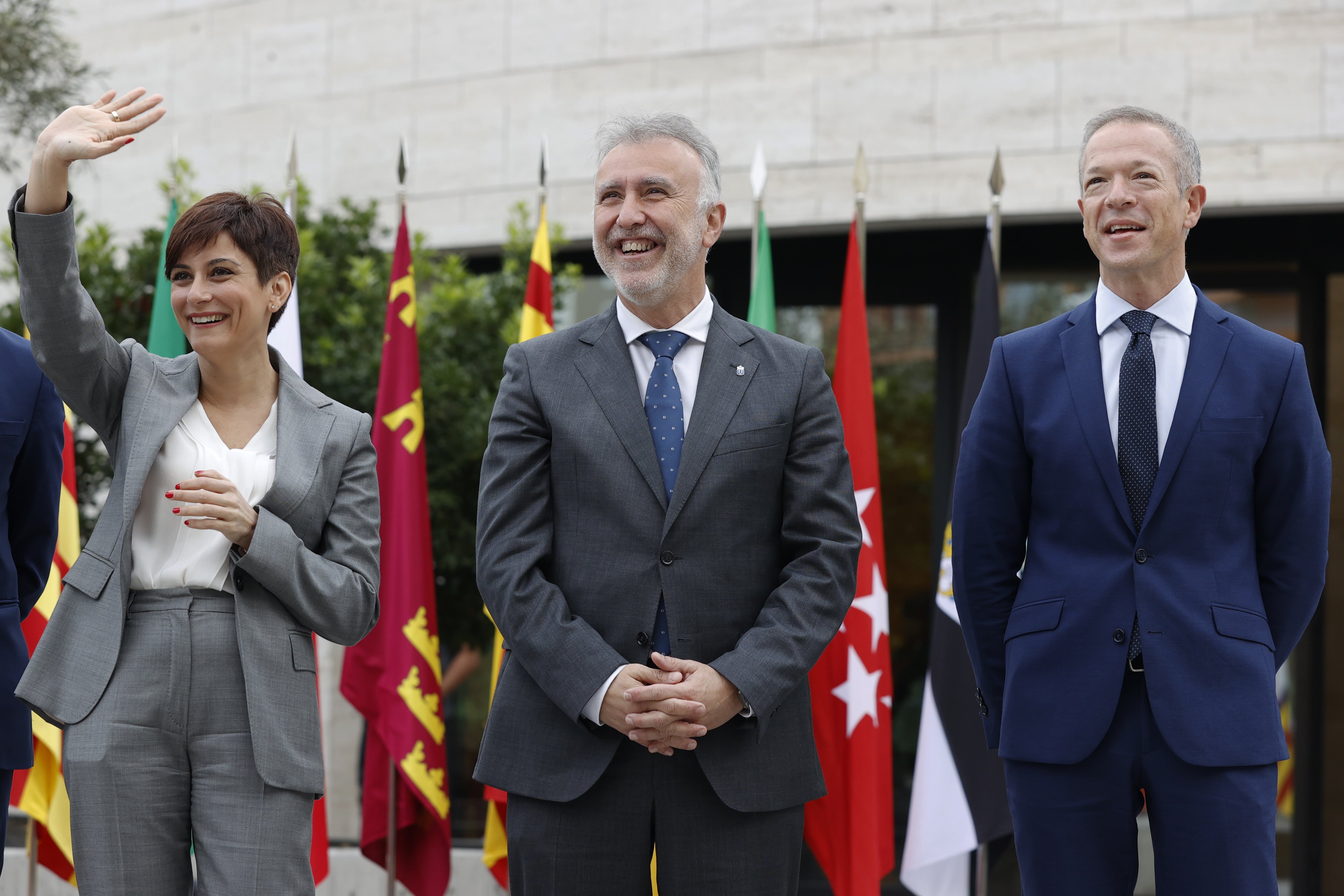 El TC admite el recurso del Gobierno y suspende la ley de memoria del PP y Vox en Aragón