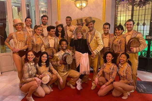 closca|petxina velasco chorus line