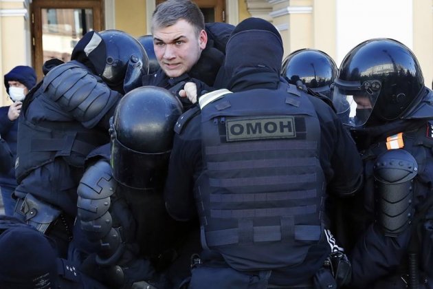 san petersburgo detenciones manifestantes contra guerra efe