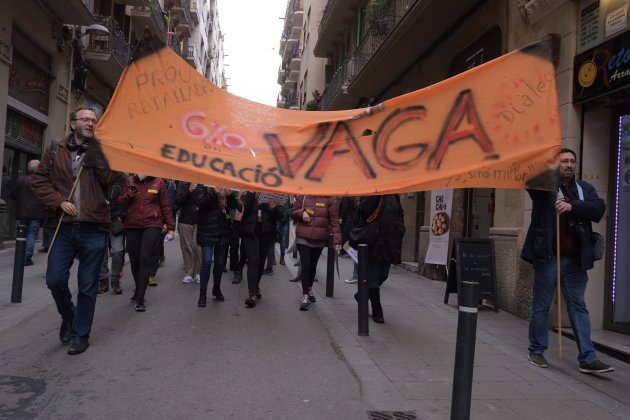 columna gracia huelga educación Carlos Baglietto
