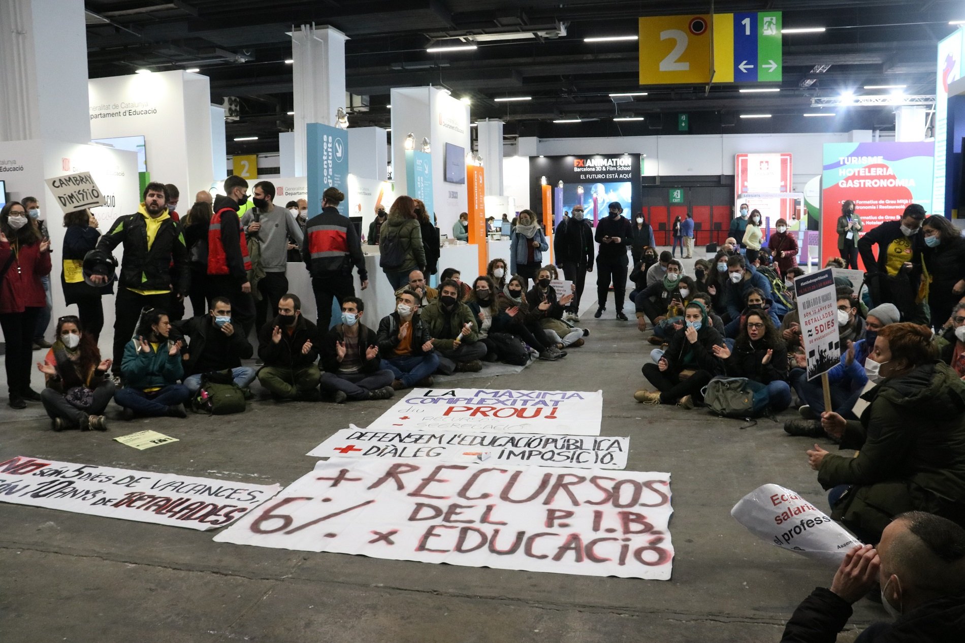 Els sindicats d'educació boicotegen la inauguració del Saló de l'Ensenyament