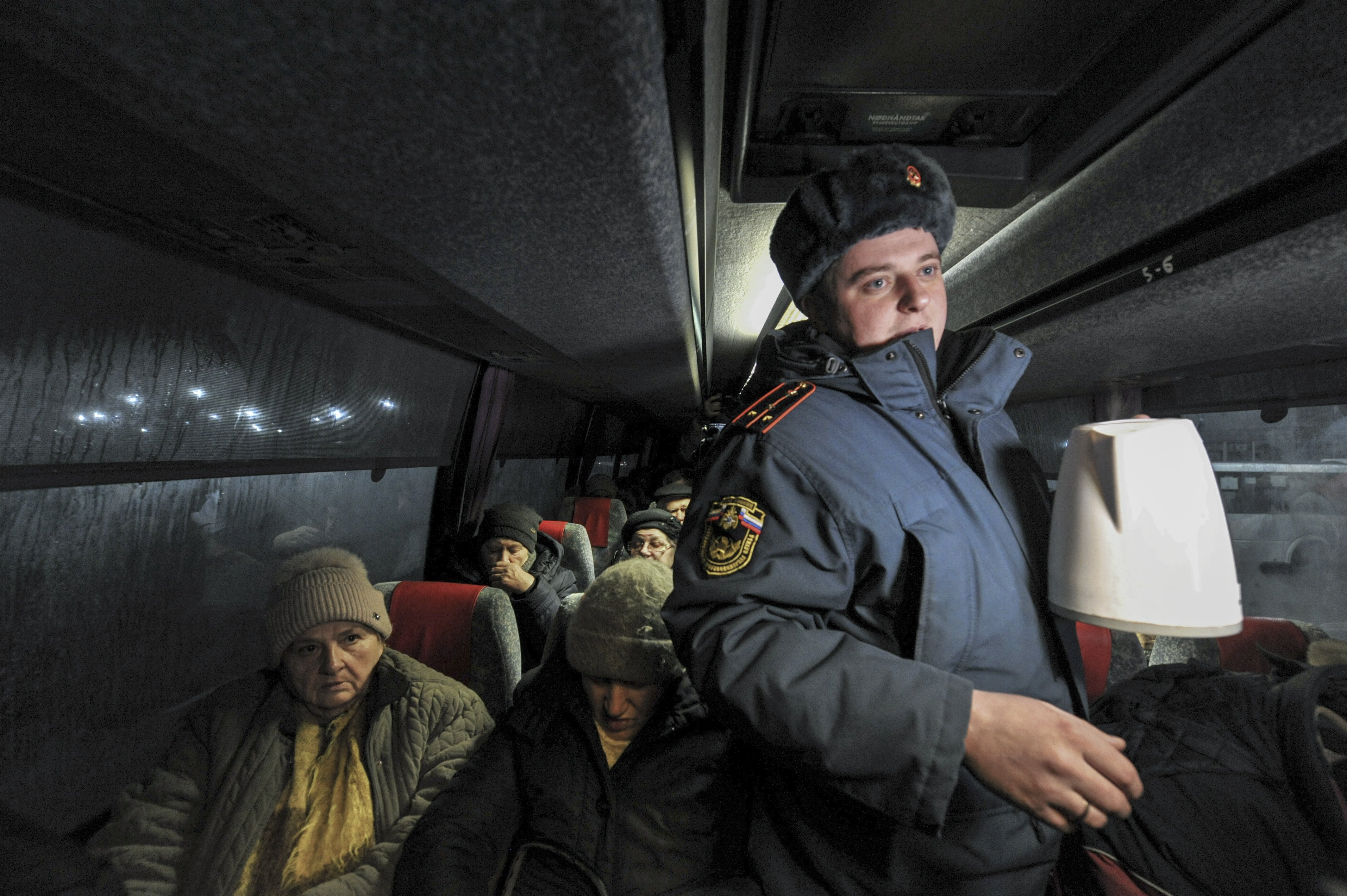 Dentro de los 'campos de filtración' en la Ucrania ocupada: "Mariúpol se ha vuelto un gueto"