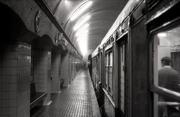 La estación de Metro de Correos, cincuenta años de vida de fantasma