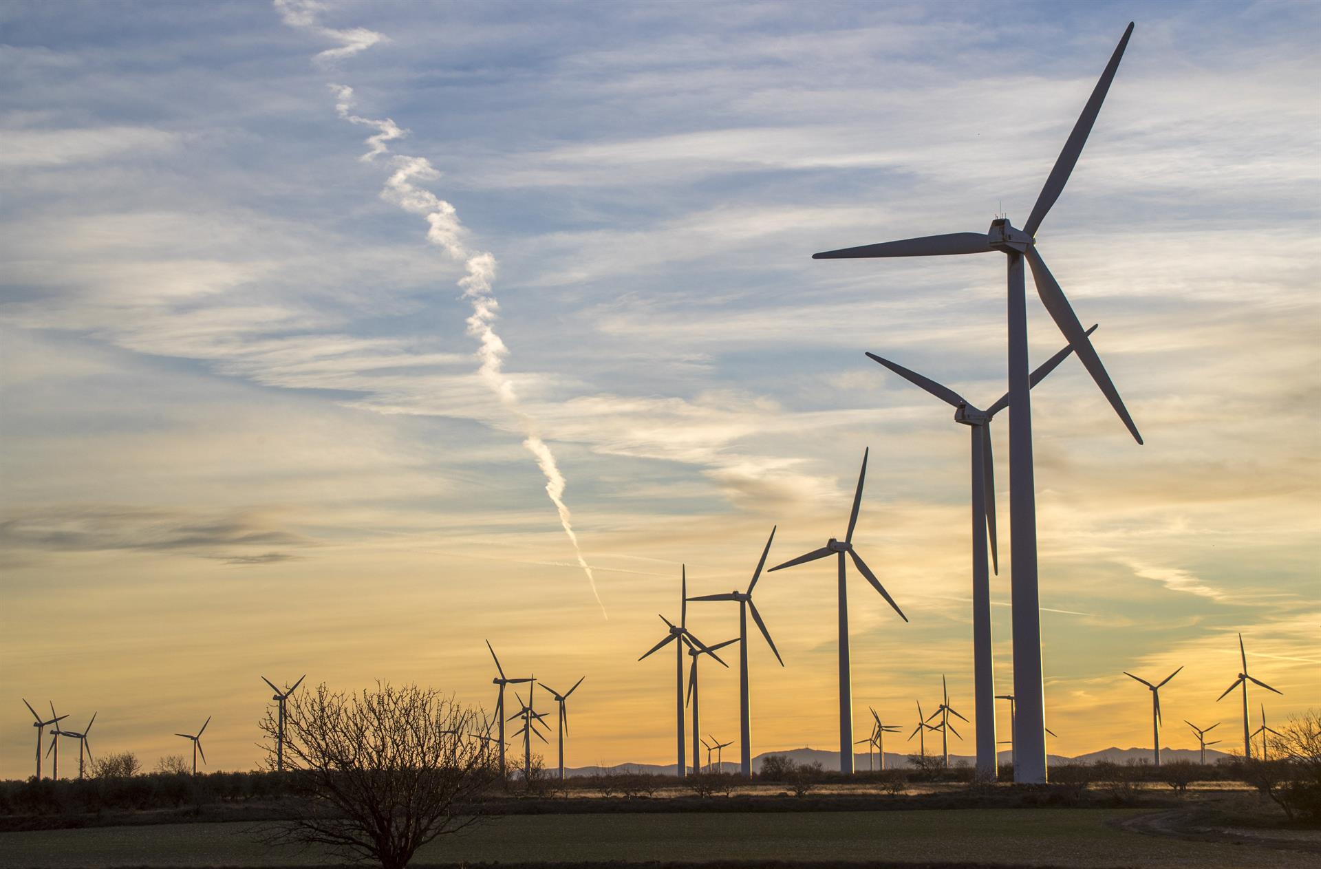 España amenaza con cortar por lo sano con el precio de la luz si la UE no lo limita