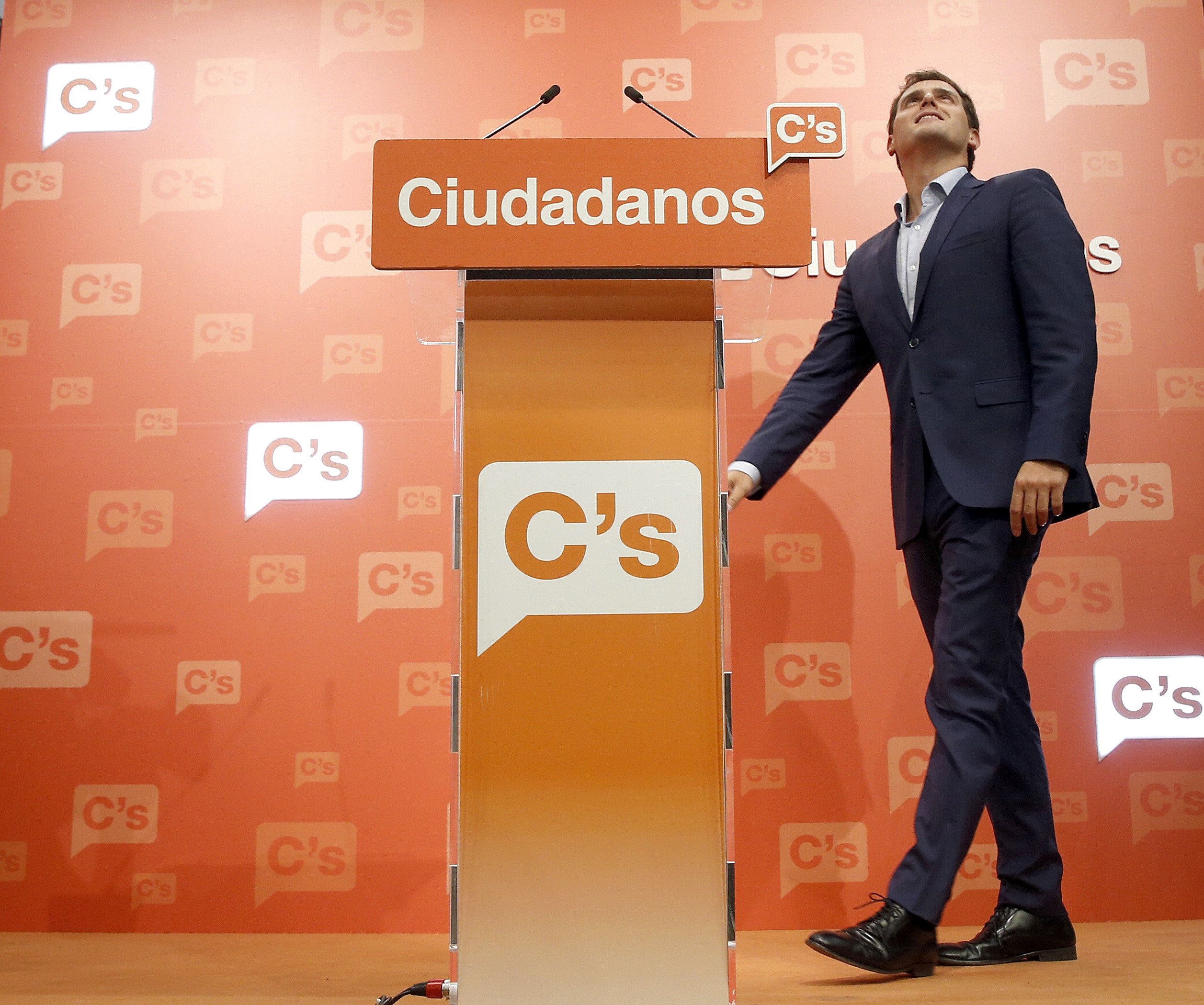 Rivera apuesta por una coalición a tres, pero sin Rajoy