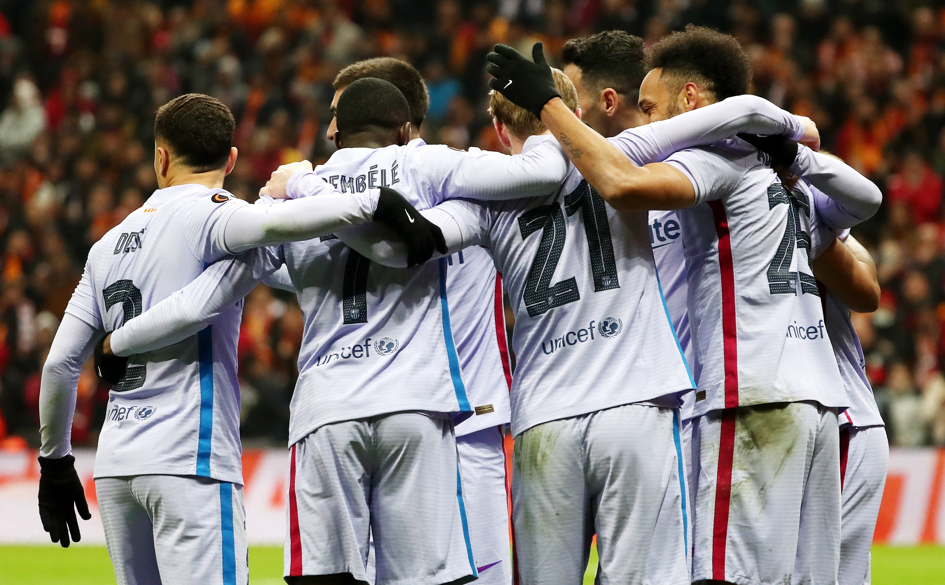 El Barça no s'intimida contra el Galatasaray i jugarà els quarts de l'Europa League (1-2)