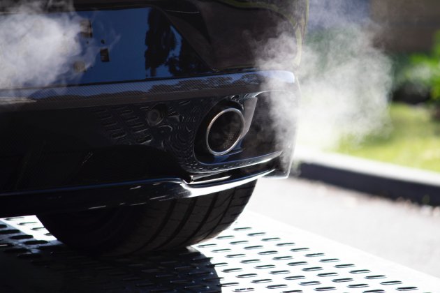 matt boitor unsplash - motor cotxe contaminacio matt boitor unsplash - motor cotxe contaminacio