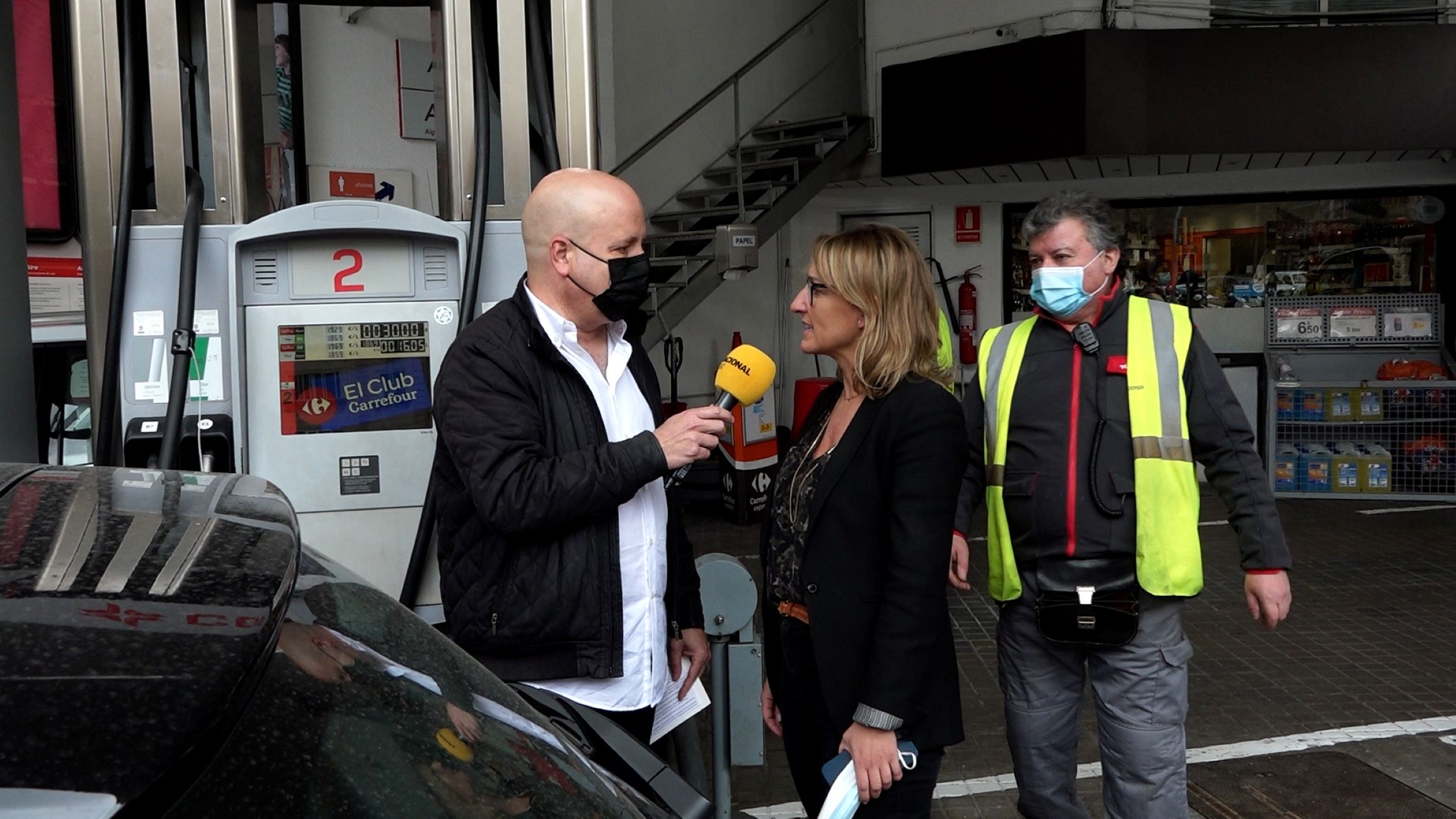 VÍDEO | Indignats pel preu de la gasolina: "Això acabarà amb violència al carrer!"