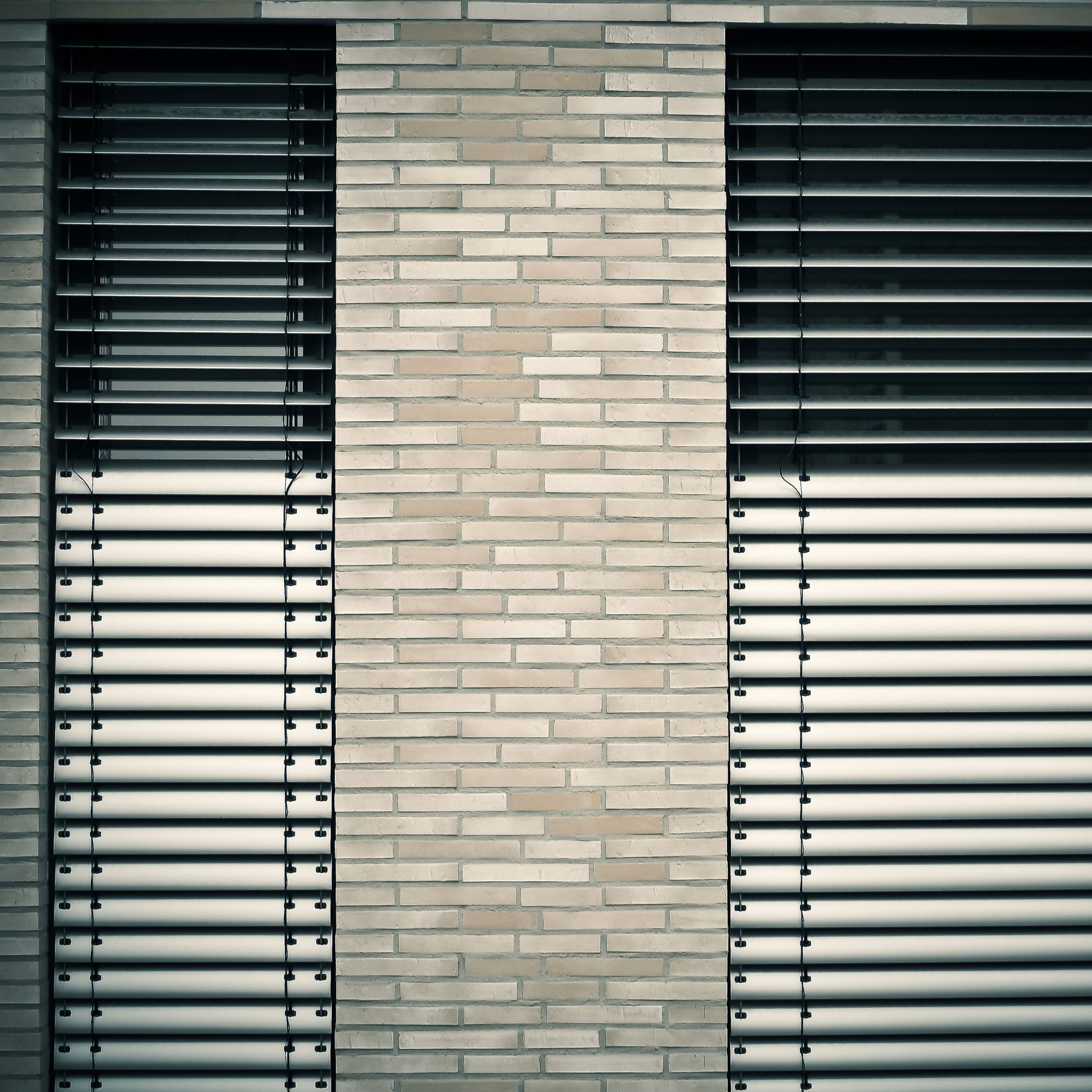 Por qué es importante que bajes las persianas a la hora de dormir