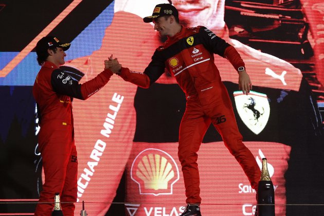 carlos sainz jr charles leclerc ferrari bahrein F1 EFE