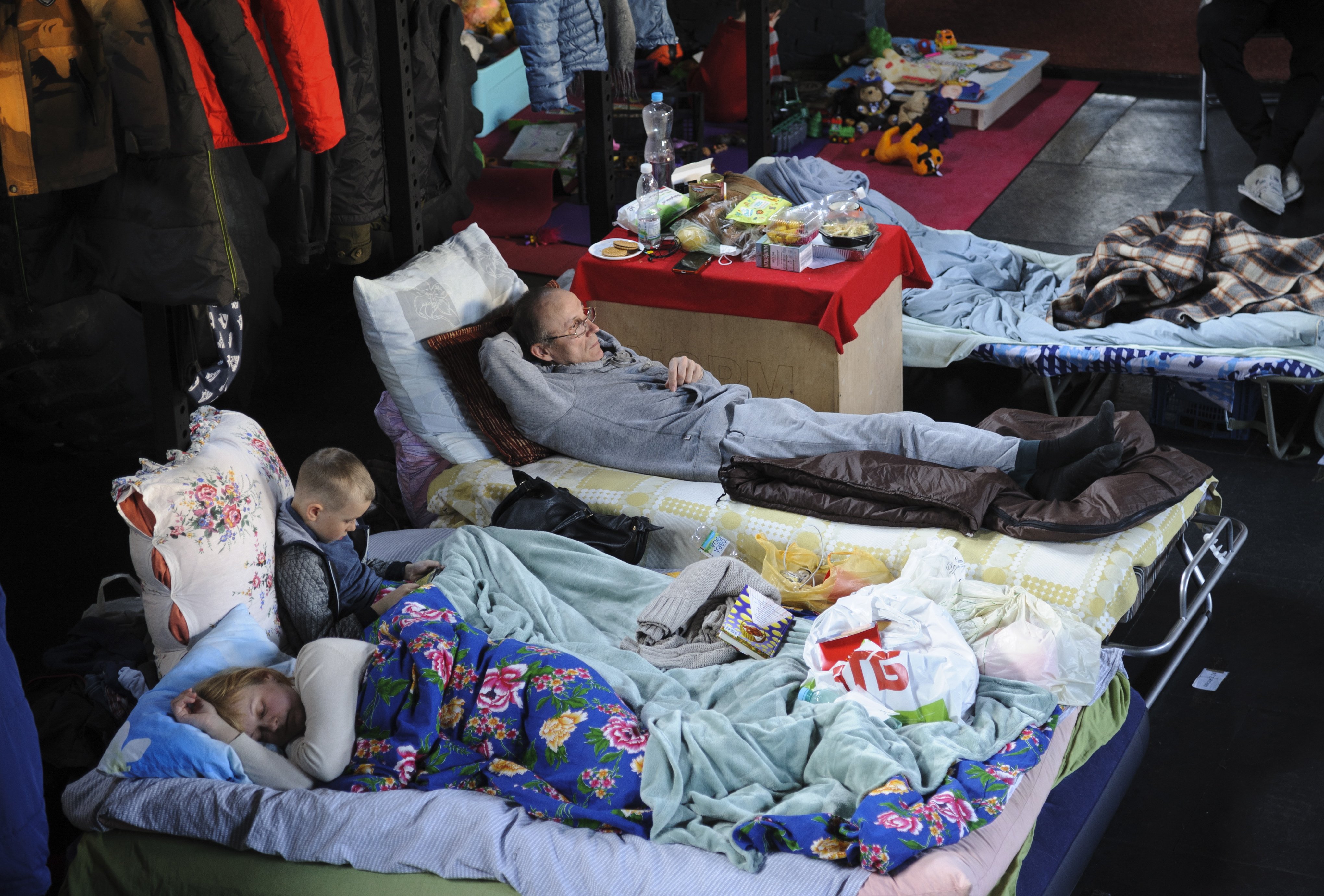 lviv refugiados civiles guerra refugio ucrania rusia invasion efe