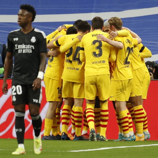 El Barça hunde al Real Madrid y vuelve a reinar en el Bernabéu (0-4)