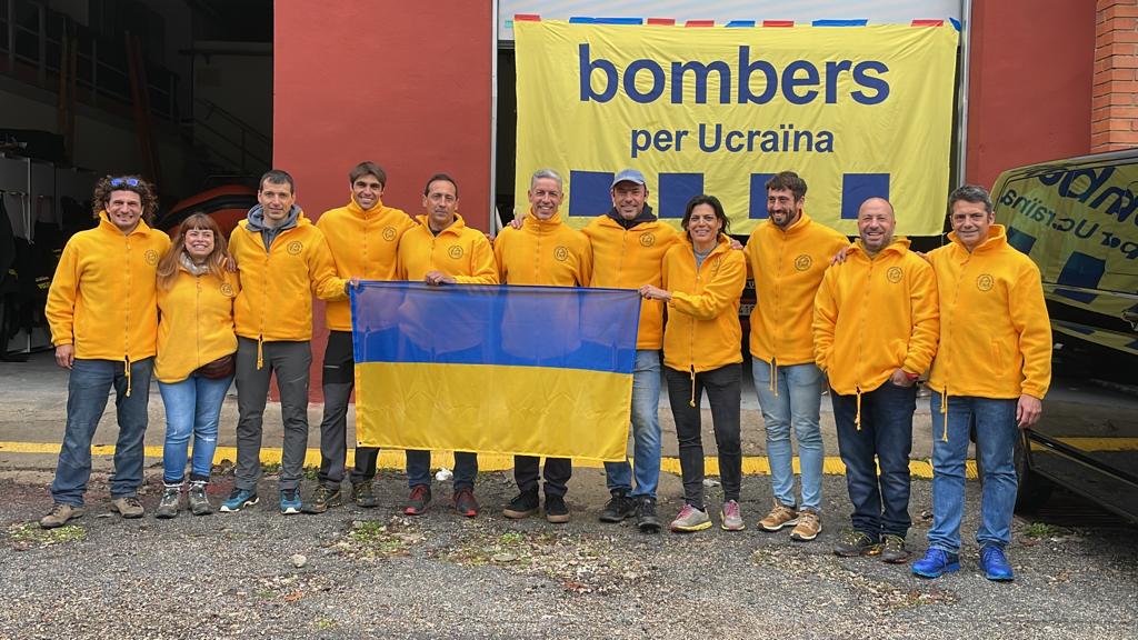 Primer comboi / Bombers per Ucraïna