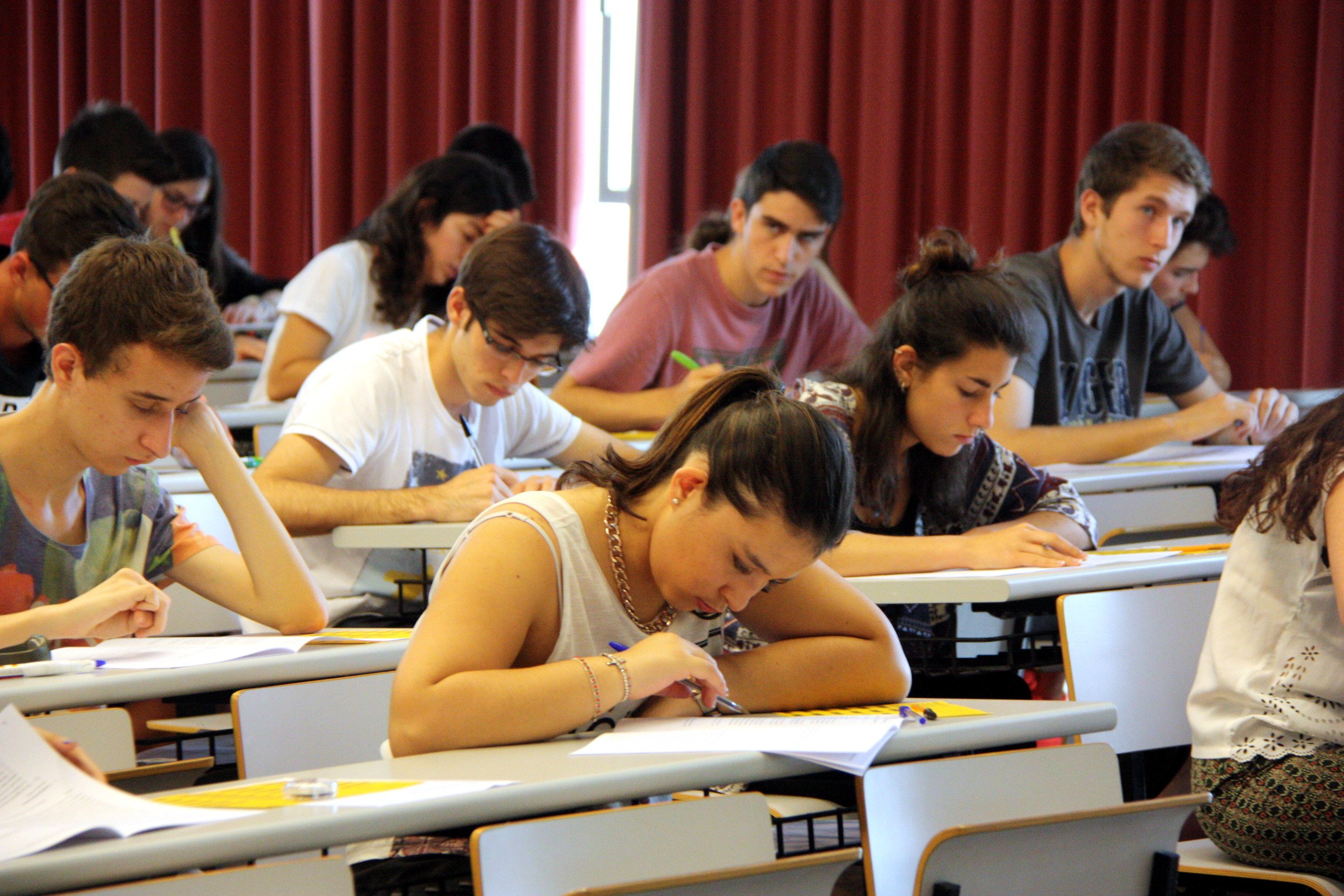 BUSCADOR: Consulta las notas de corte del 2017 para acceder a grados