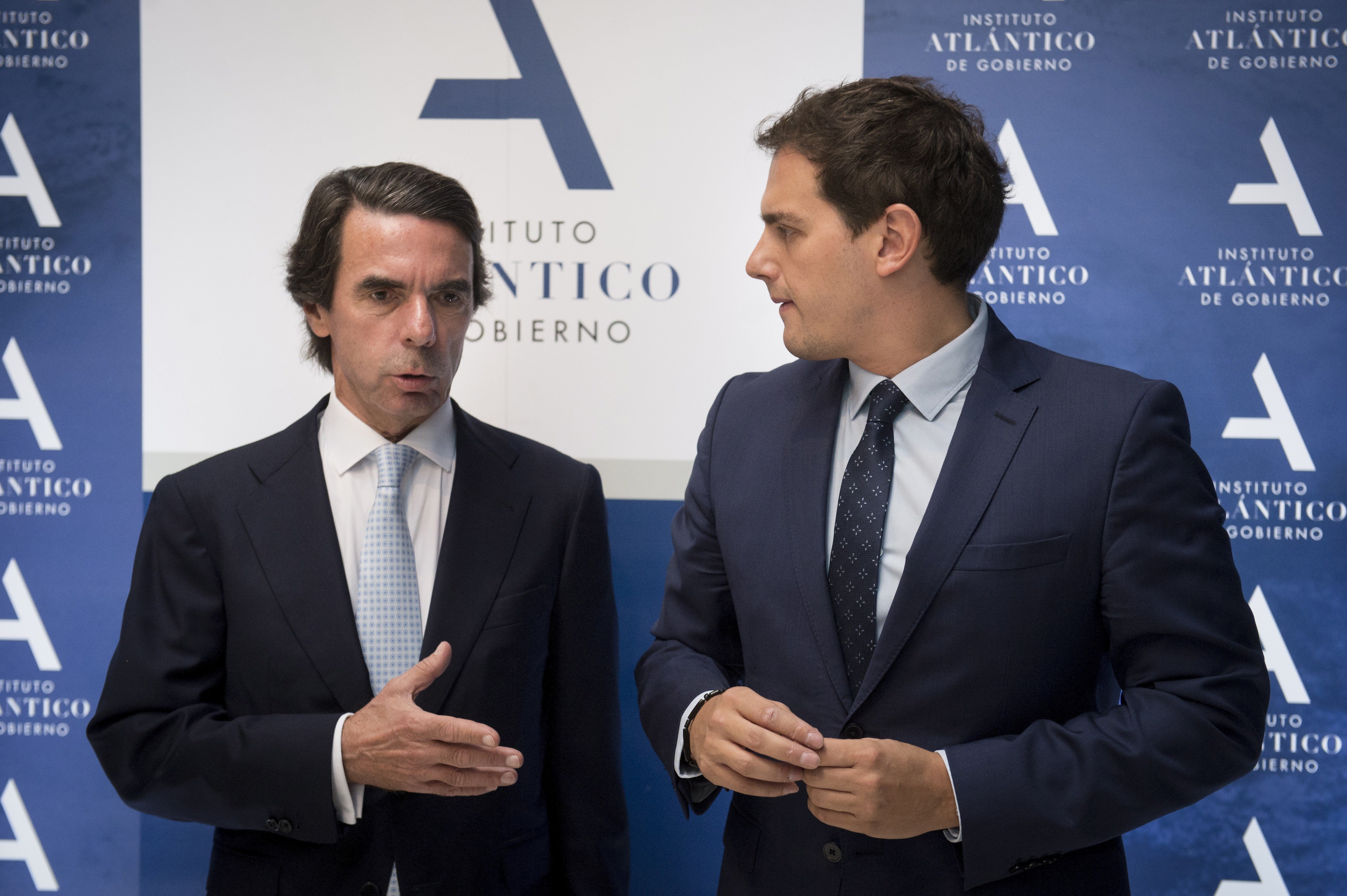 Aznar se alinea con Rivera para exigir a Rajoy más mano dura contra el independentismo