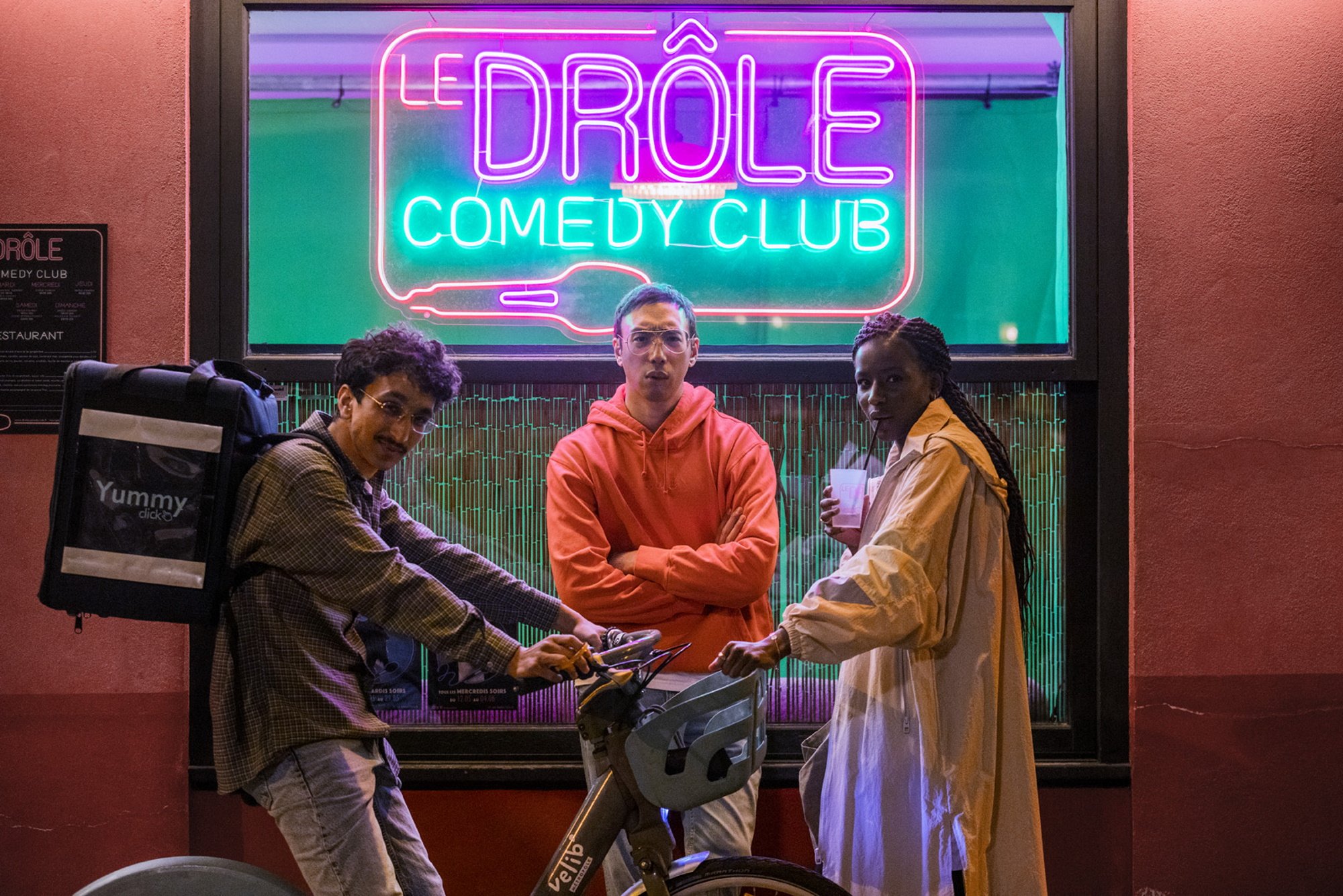 Netflix retrata el mundo del stand-up con 'Humoristas en París'