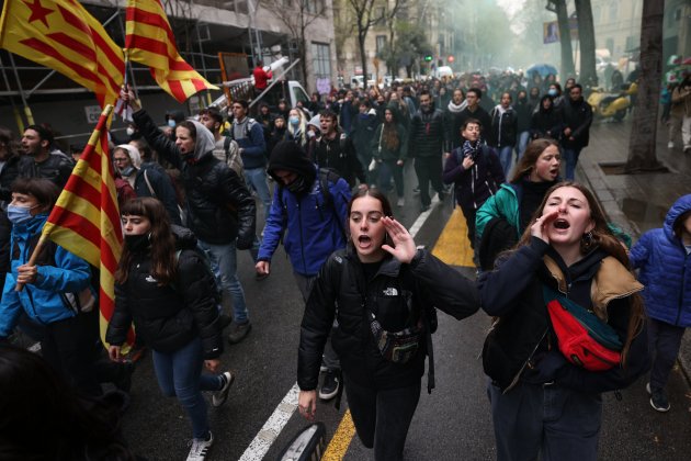 Mani educació maestros y profesores 25% en castellano, joves, protesta - Sergi Alcàzar