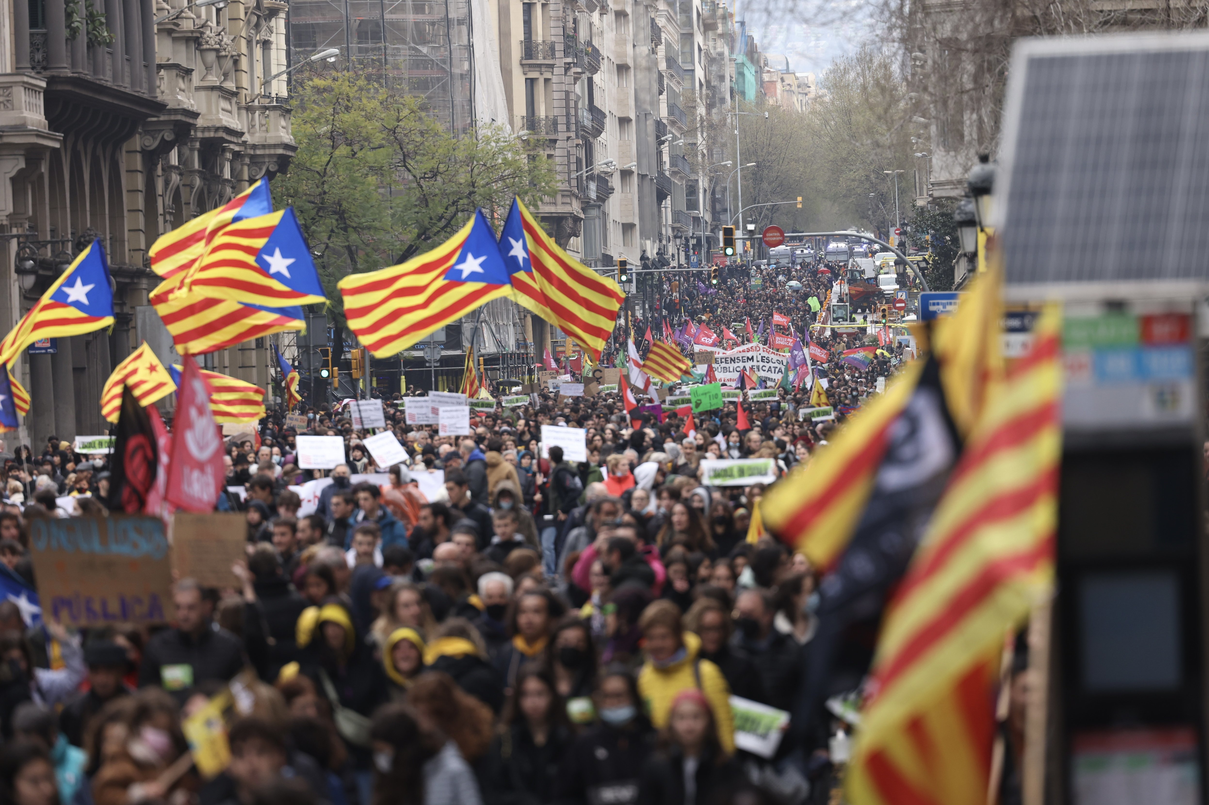 El TSJC descarta aplicar como medida cautelar el 25% de castellano en las escuelas catalanas