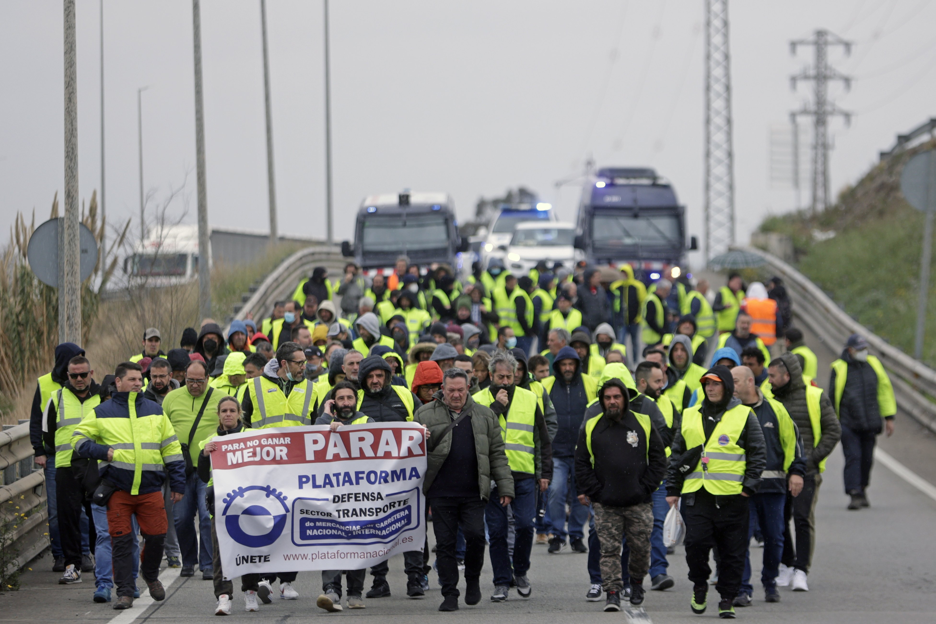 Barcelona, ciudad de manifestaciones: estudiantes, taxistas y camioneros toman la calle