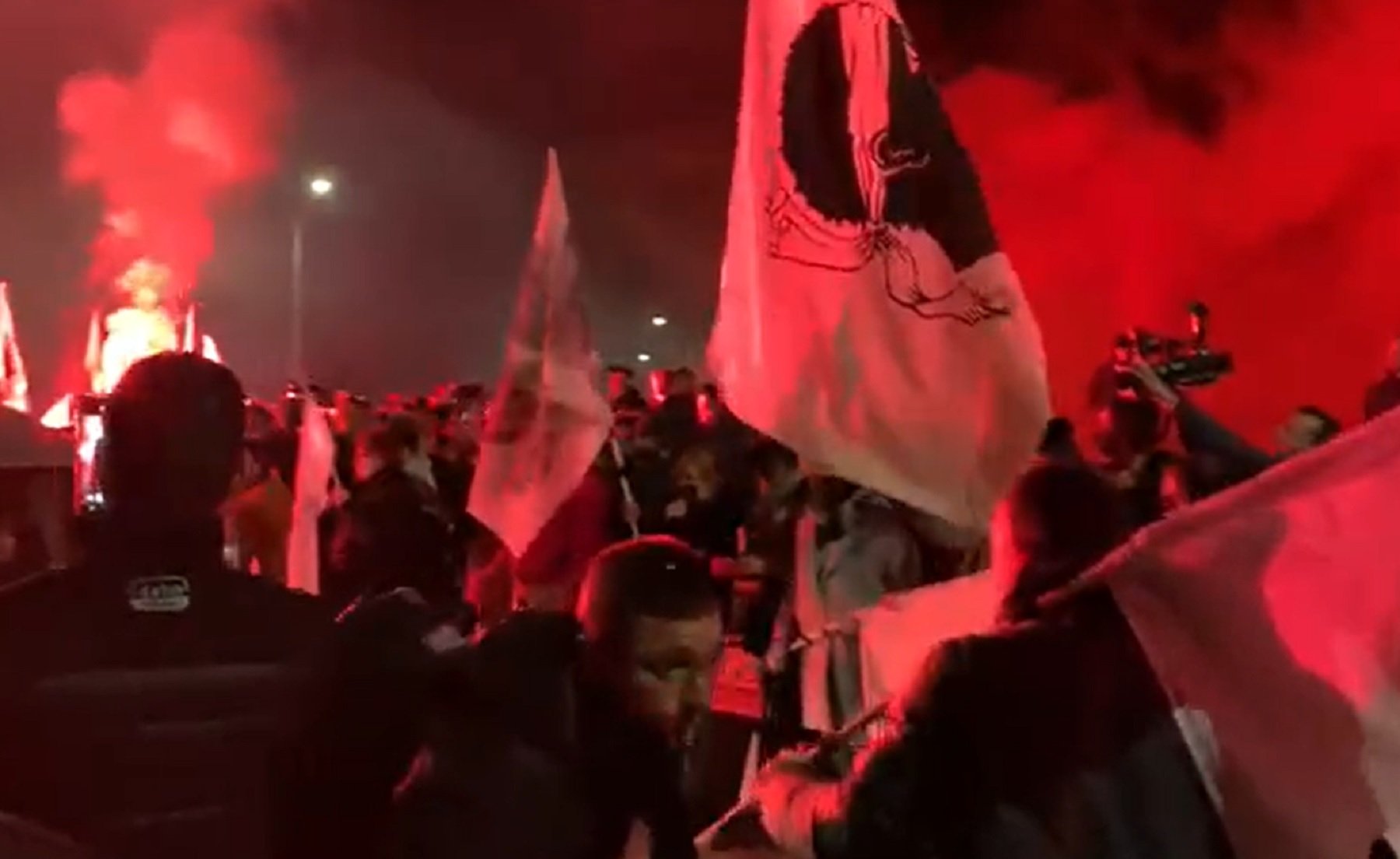 Emotiva rebuda a Còrsega del cos de l'activista Yvan Colonna