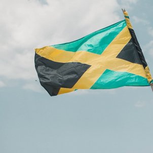 bandera de Jamaica - joey nicotra unsplash