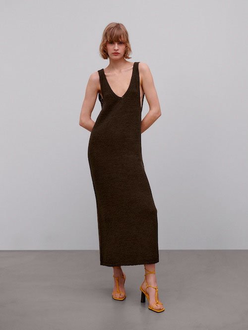 Vestit de punt amb abertura1 Vestit de punt amb abertura1