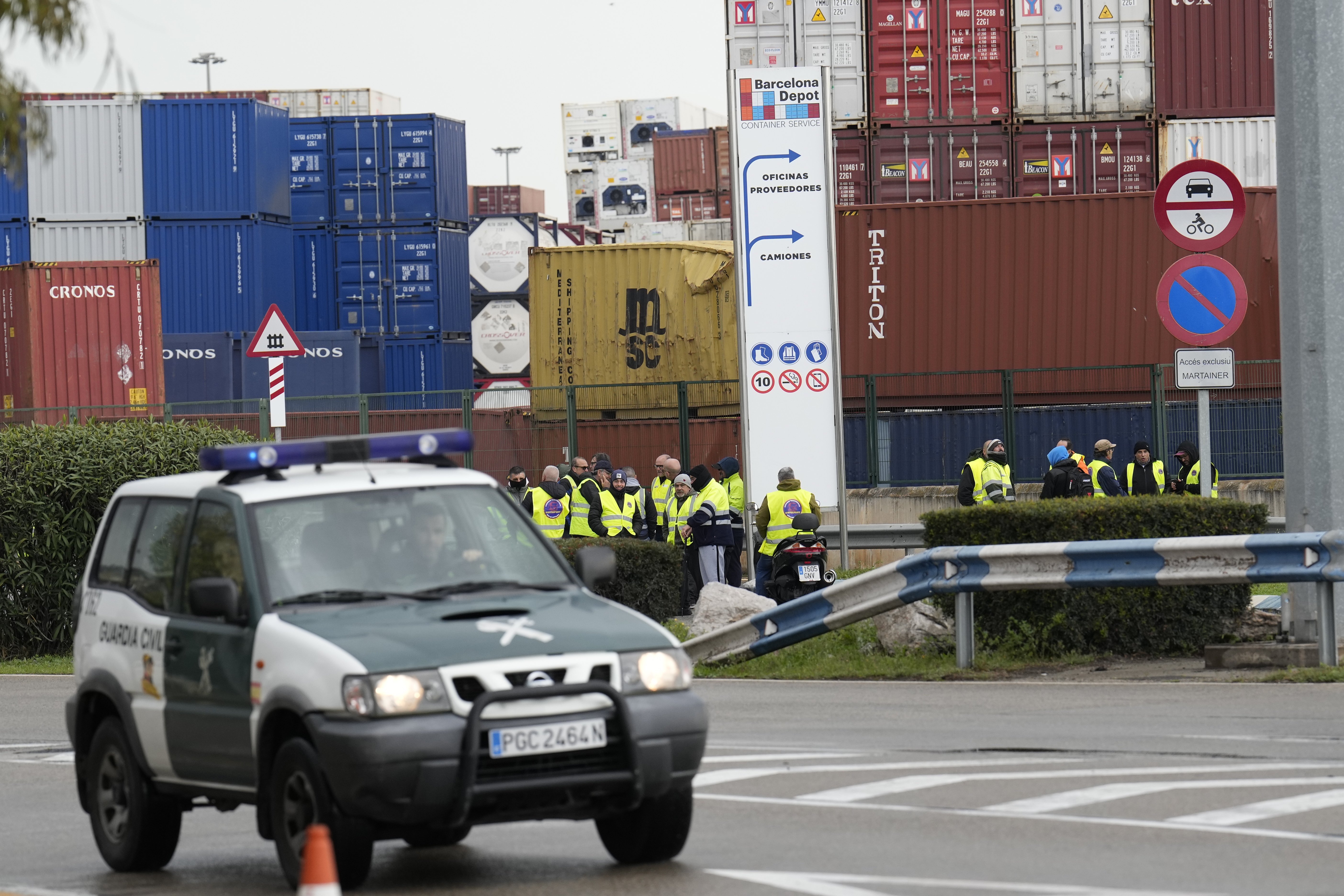 Los transportistas convocantes del paro mantienen la protesta