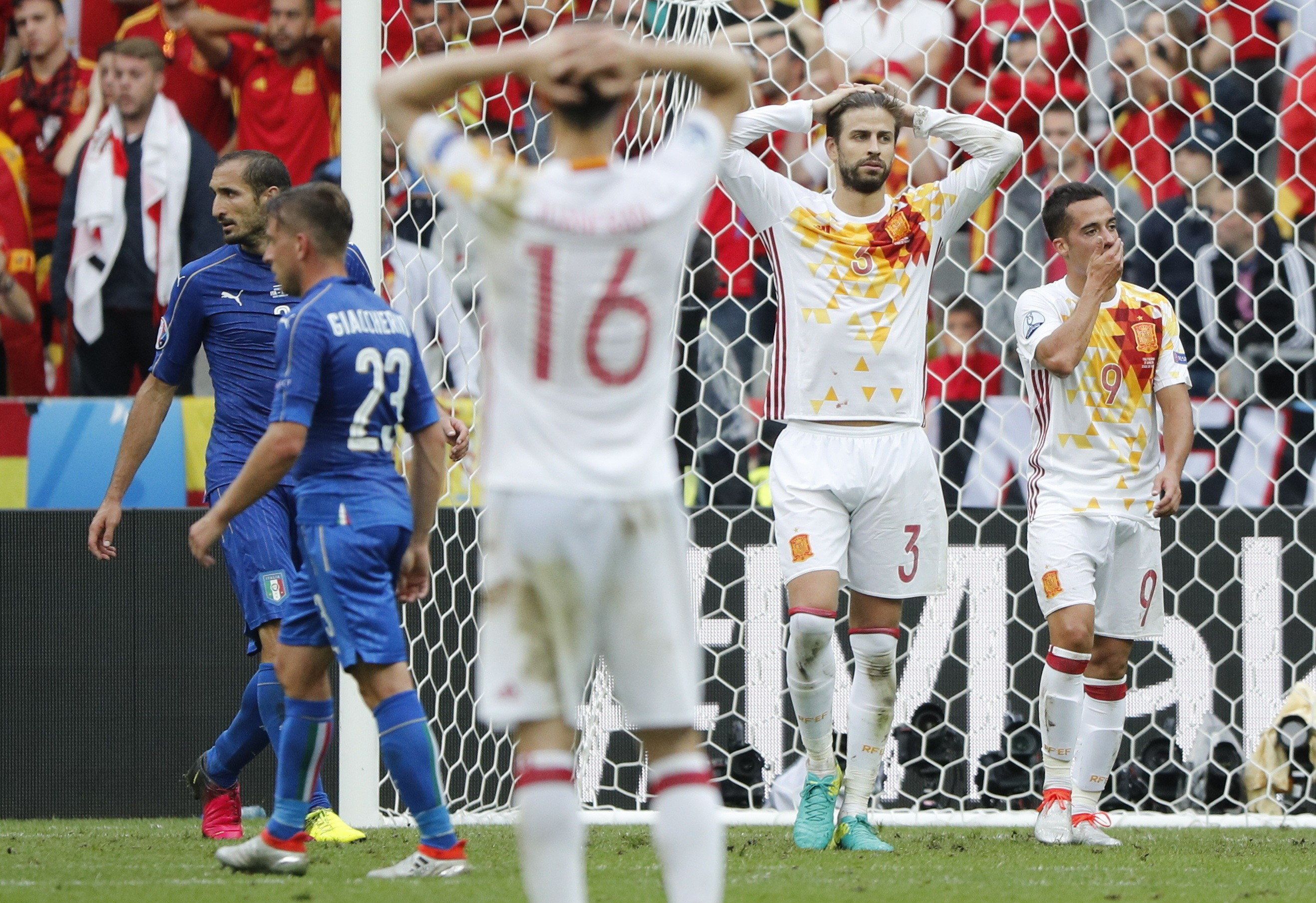 Itàlia fa fora Espanya d'Europa (2-0)