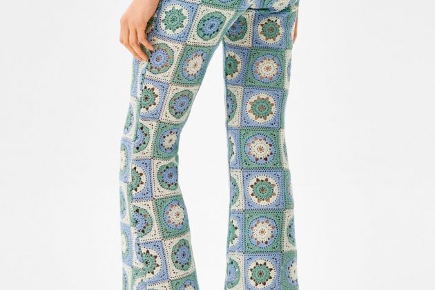 Pantalón flare de crochet de colores1