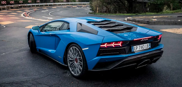 Lamborghini Aventador S