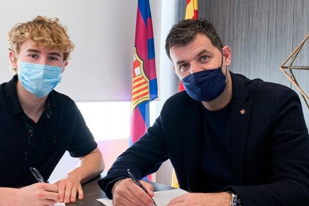 Adrian Gill renovacion barça @joansolerfcb