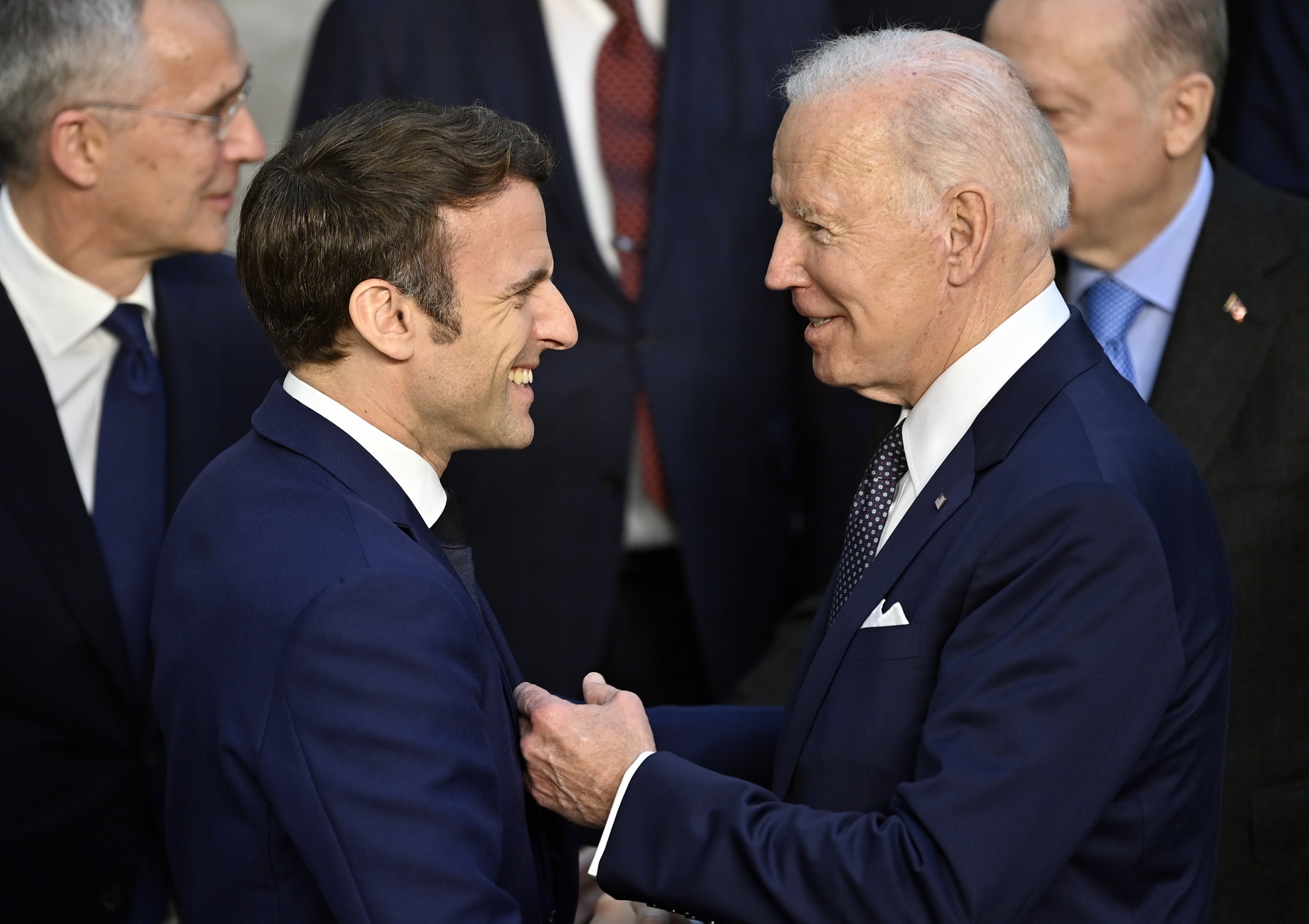 Macron es desmarca de Biden i dels seus durs atacs contra Putin