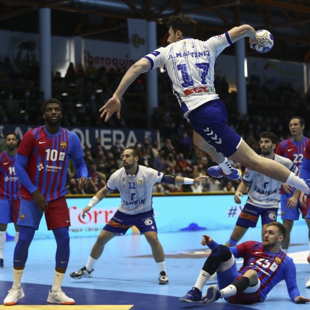 El Barça s'imposa a un combatiu Granollers i guanya la Copa del Rei (30-26)