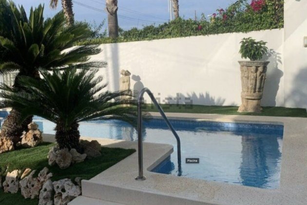 piscina casa chelo