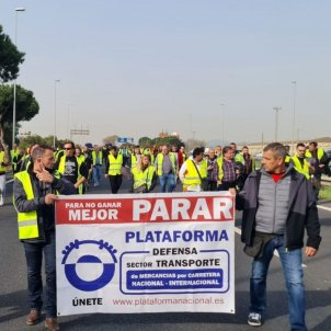 EuropaPress transportistas cortan ronda litoral barcelona cuarto dia laborable seguido