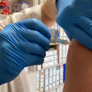 ensayo clínico vacuna hipra   europa press