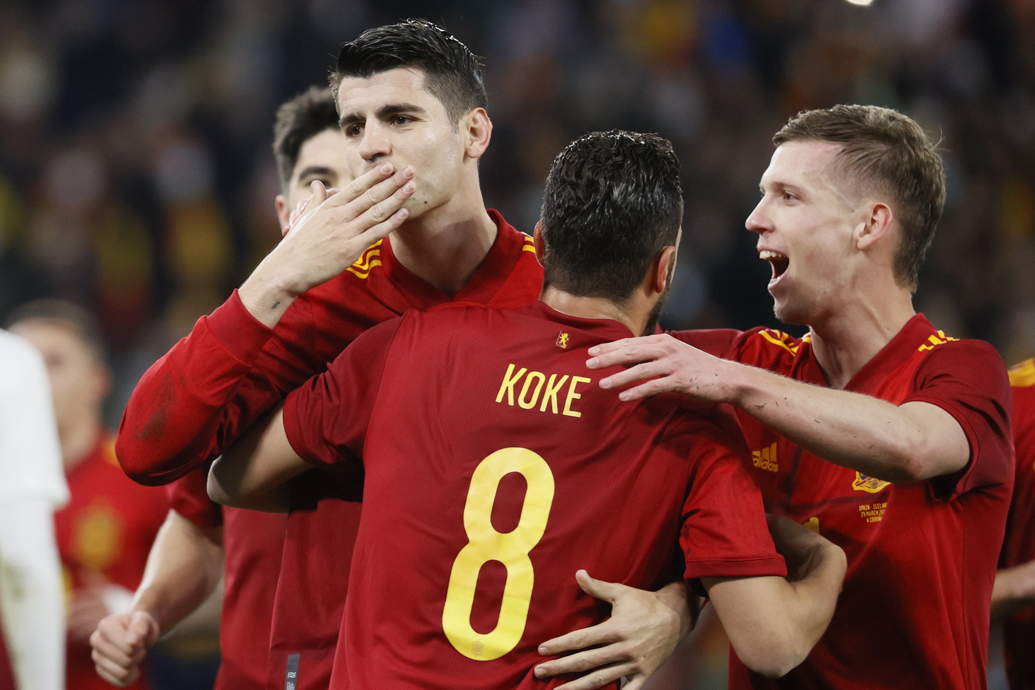 España se gusta contra Islandia con una manita sin oposición (5-0)