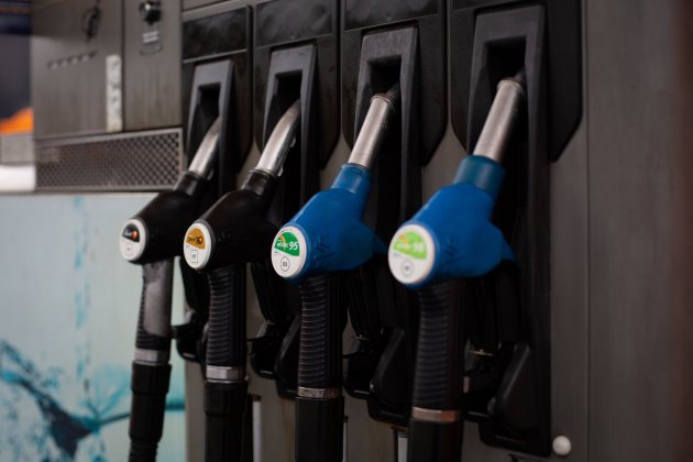 EuropaPress mangueras diferentes tipos gasolina gasolinera EuropaPress mangueras diferentes tipos gasolina gasolinera