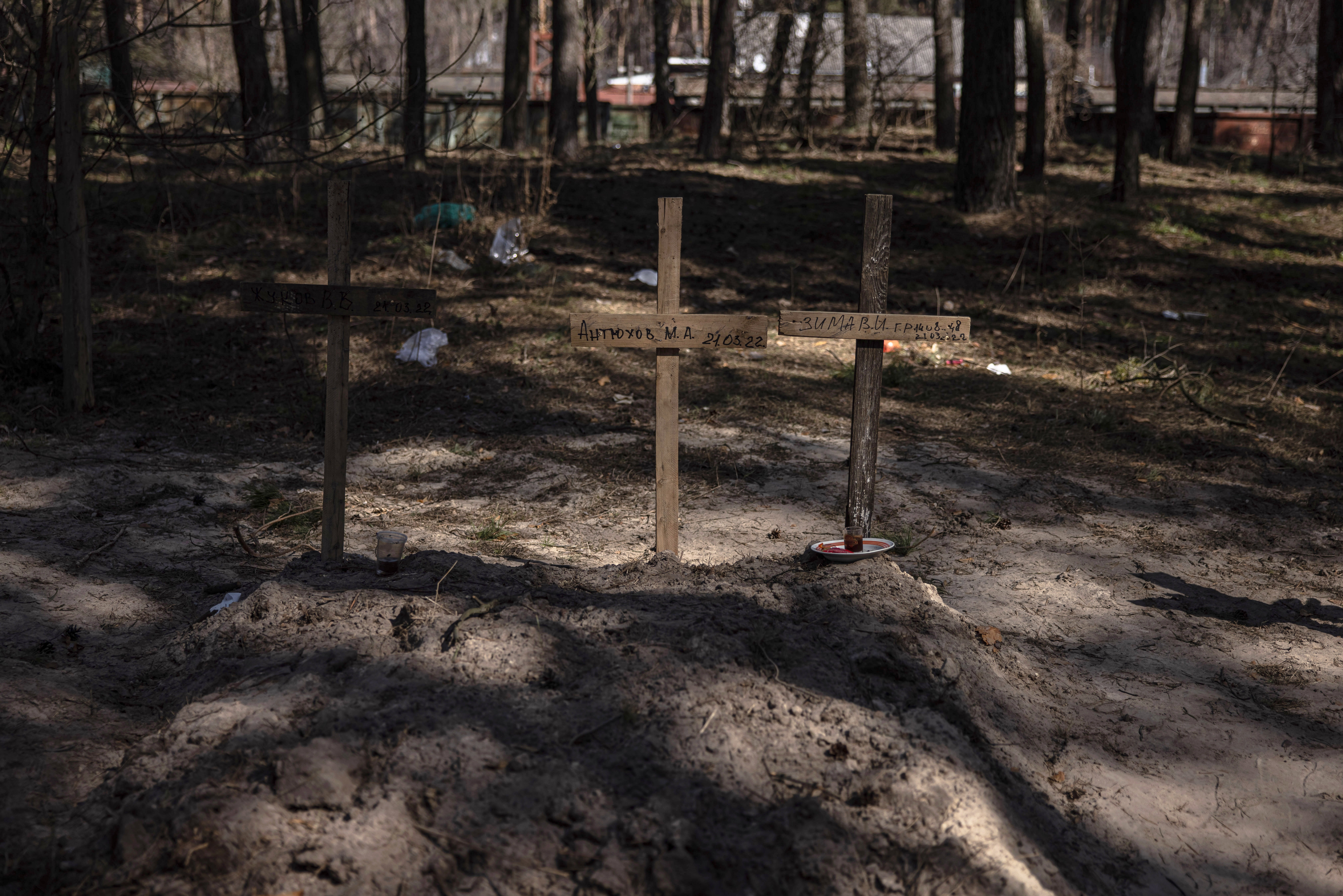 Ucraïna denuncia l'aparició de més de 800 tombes a la zona ocupada de Kherson