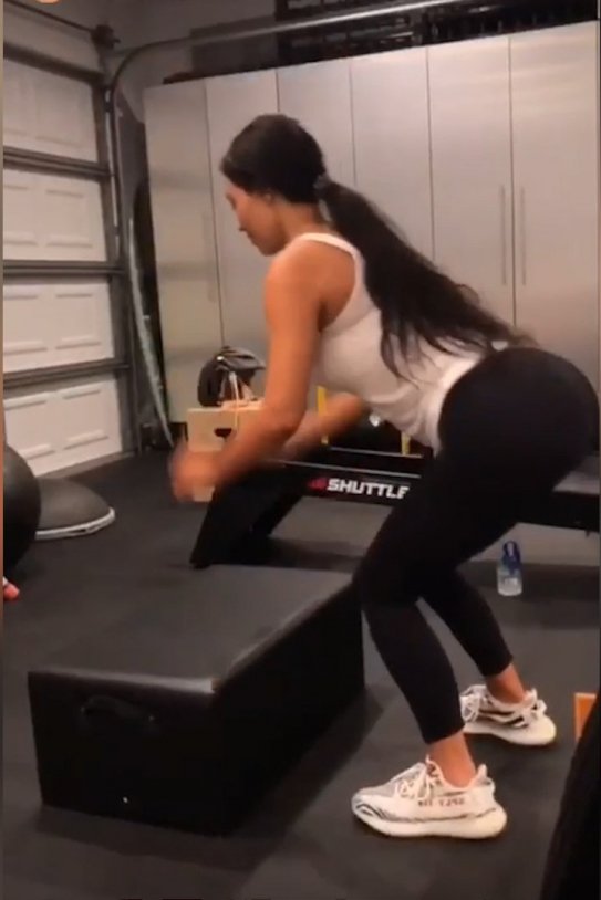 Kim Kardashian entrenando