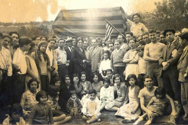 Fiesta de la liberación de los miembros encarcelados de Bandera Negra (1930). Fuente. Wikimedia Commons