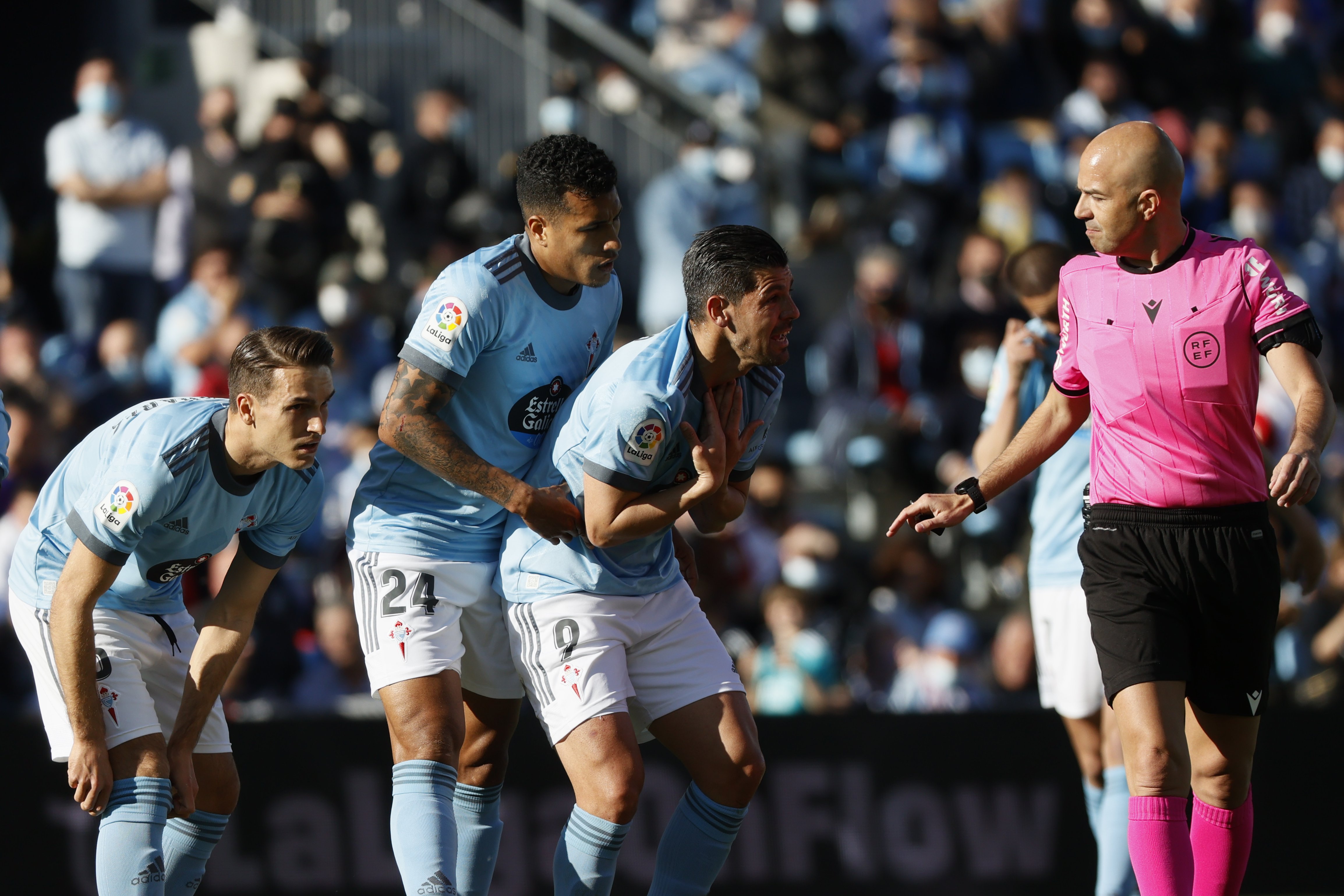 El Reial Madrid s'imposa al Celta amb molta polèmica després d'una actuació arbitral nefasta (1-2)