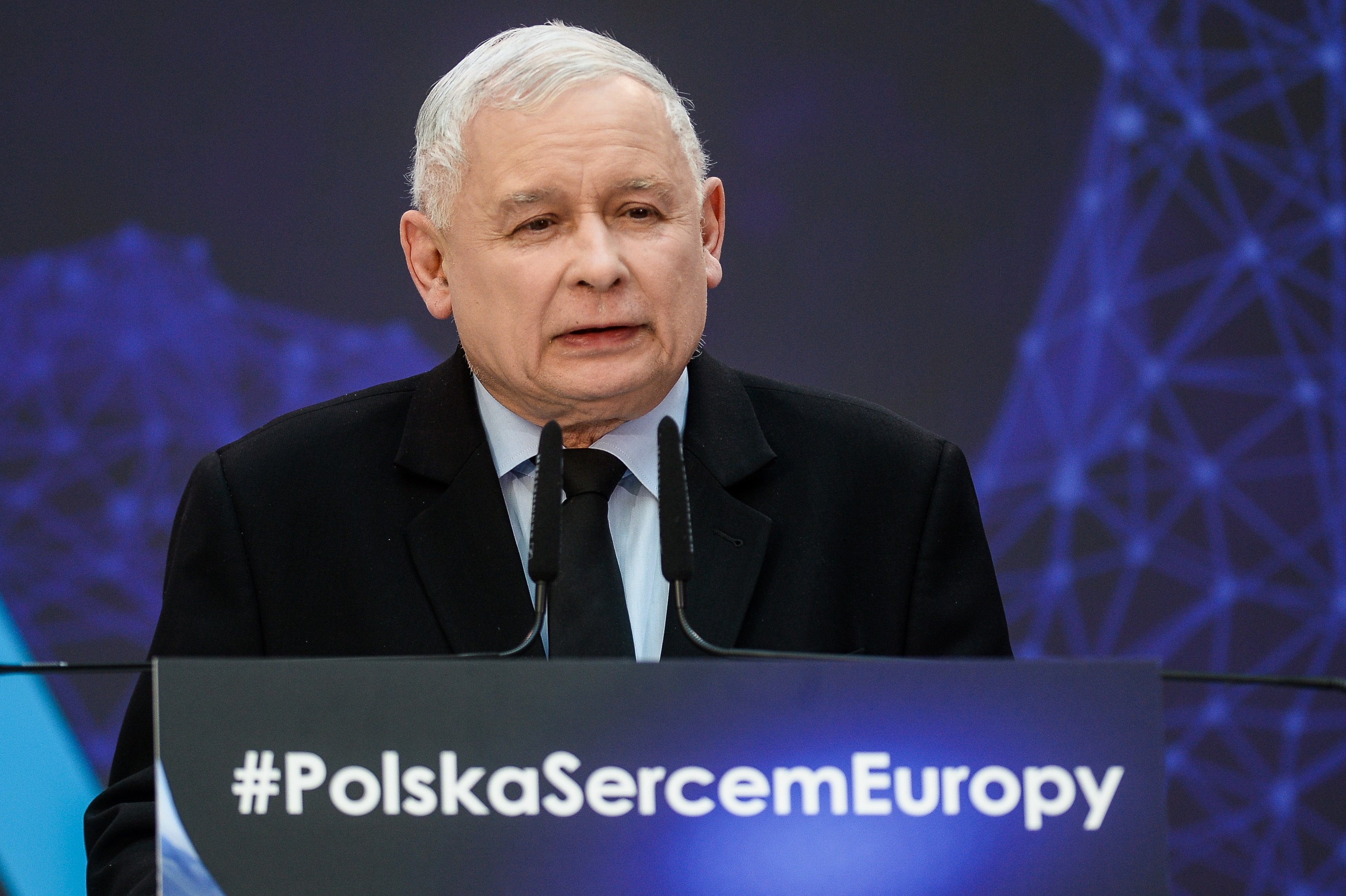 Polonia, dispuesta al estacionamiento de armas nucleares de EE.UU.