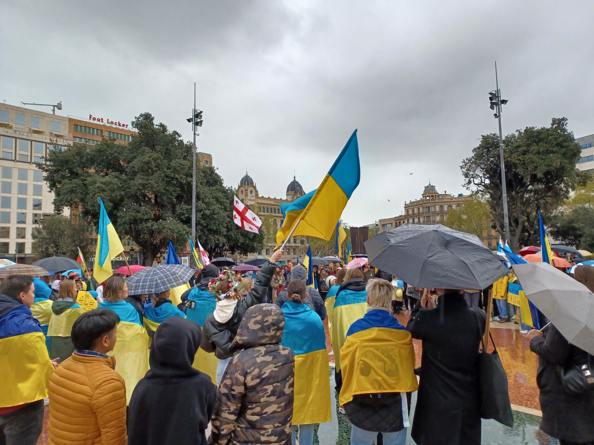 Marcha por Ucrania en Barcelona: "Putin 'carallot'"