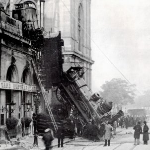 Xoc de trens estació Montparnasse 1895 (Lévy & Fils) Xoc de trens estació Montparnasse 1895 (Lévy & Fils)